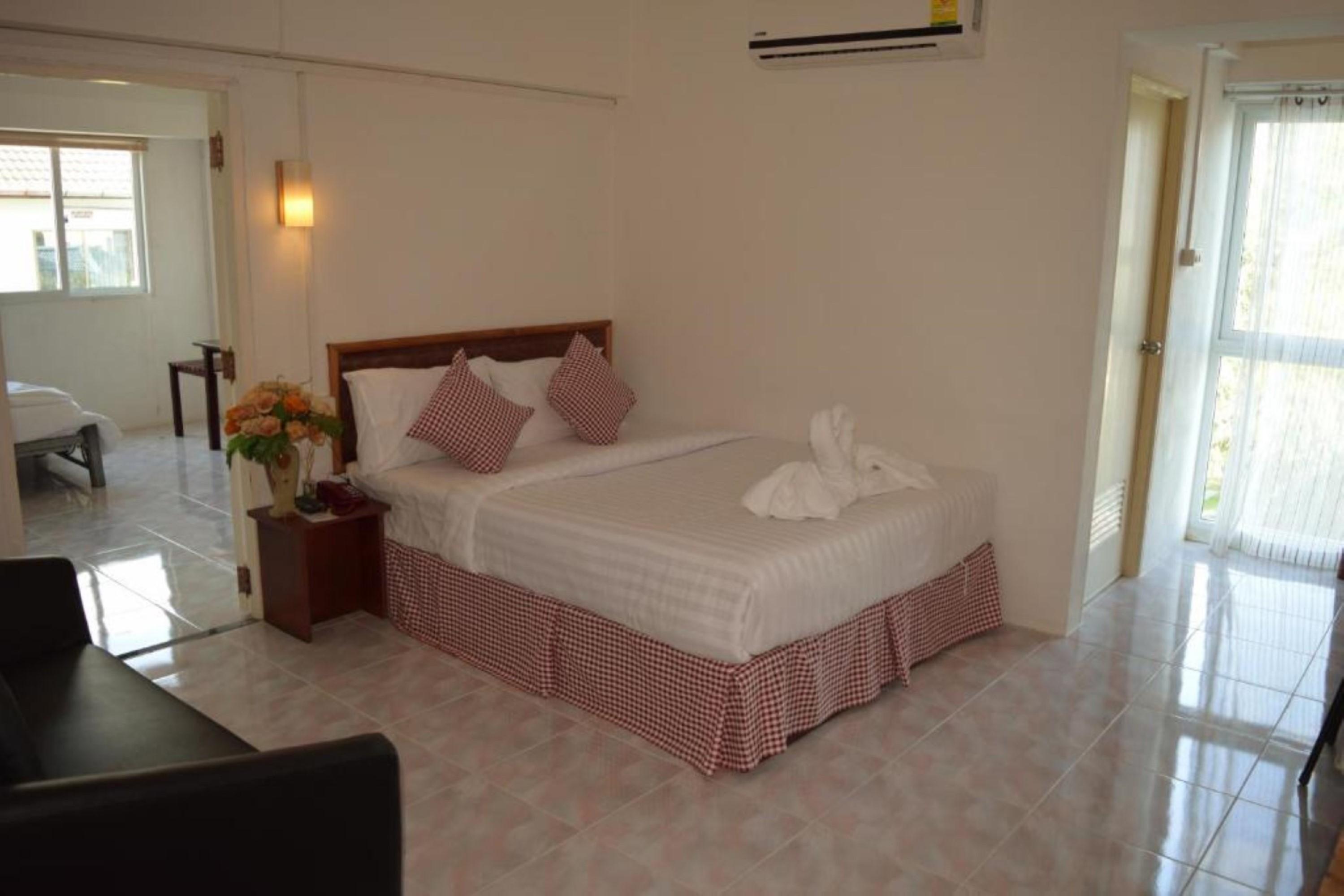 Hotel De Ratt Пхукет Екстер'єр фото