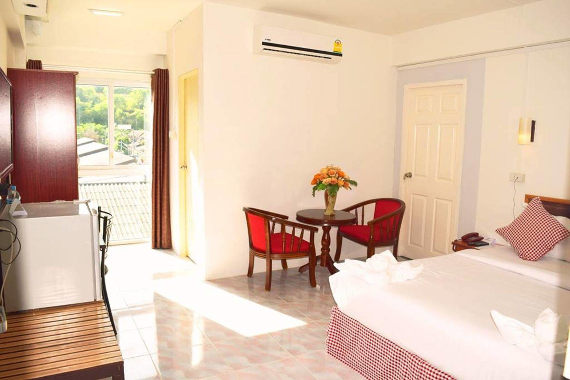 Hotel De Ratt Пхукет Екстер'єр фото